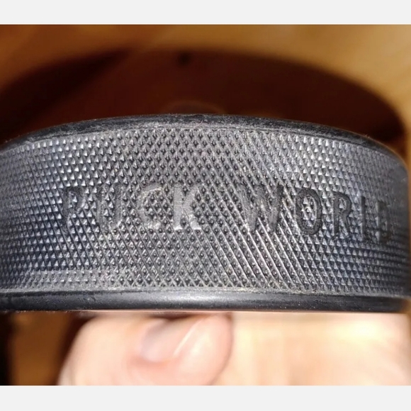 Simon Gagne #12 NHL Philadelphia Flyers Hockey Autographed Official Puck VTG 99 - Picture 5 of 8